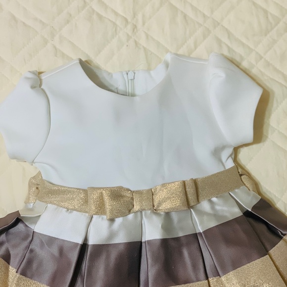 FORMAL BABY DRESS. SIZE 18M. BY BONNIE BABY. - Picture 8 of 16